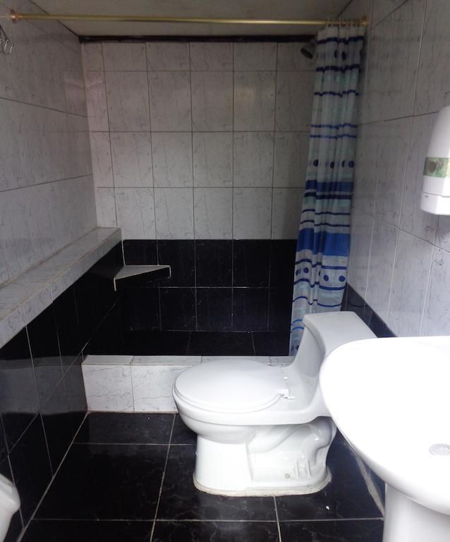 Hostal Yumbo Imperial Quito Cameră foto