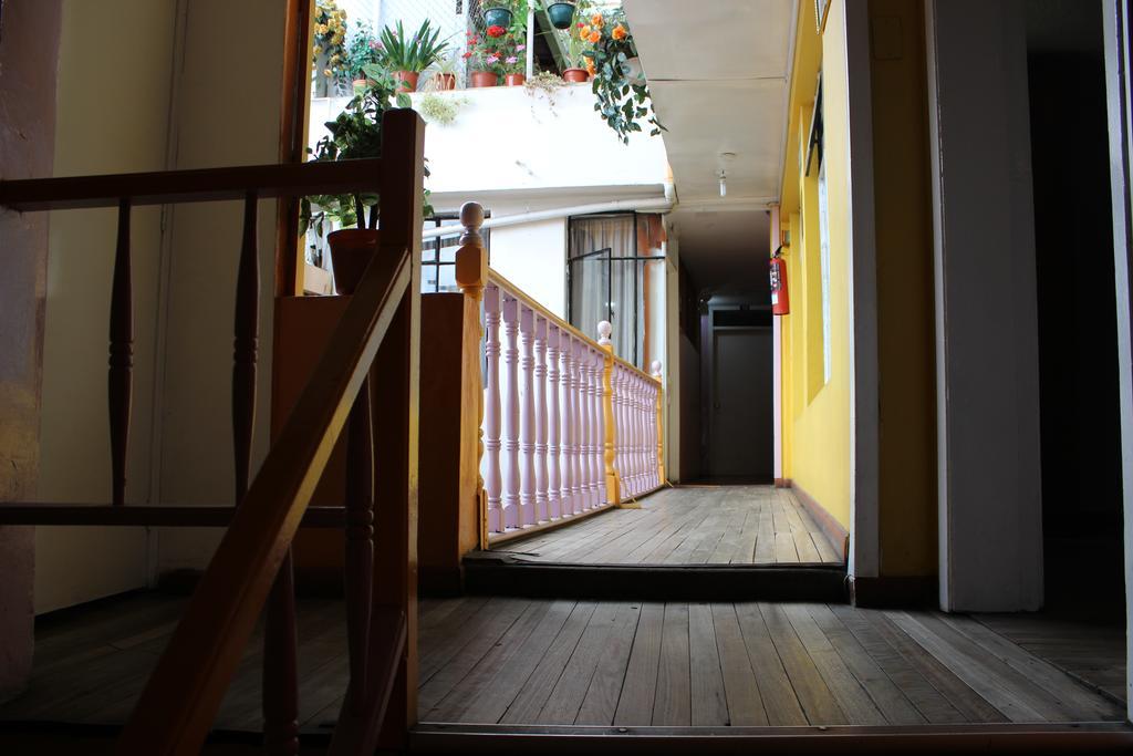 Hostal Yumbo Imperial Quito Exterior foto